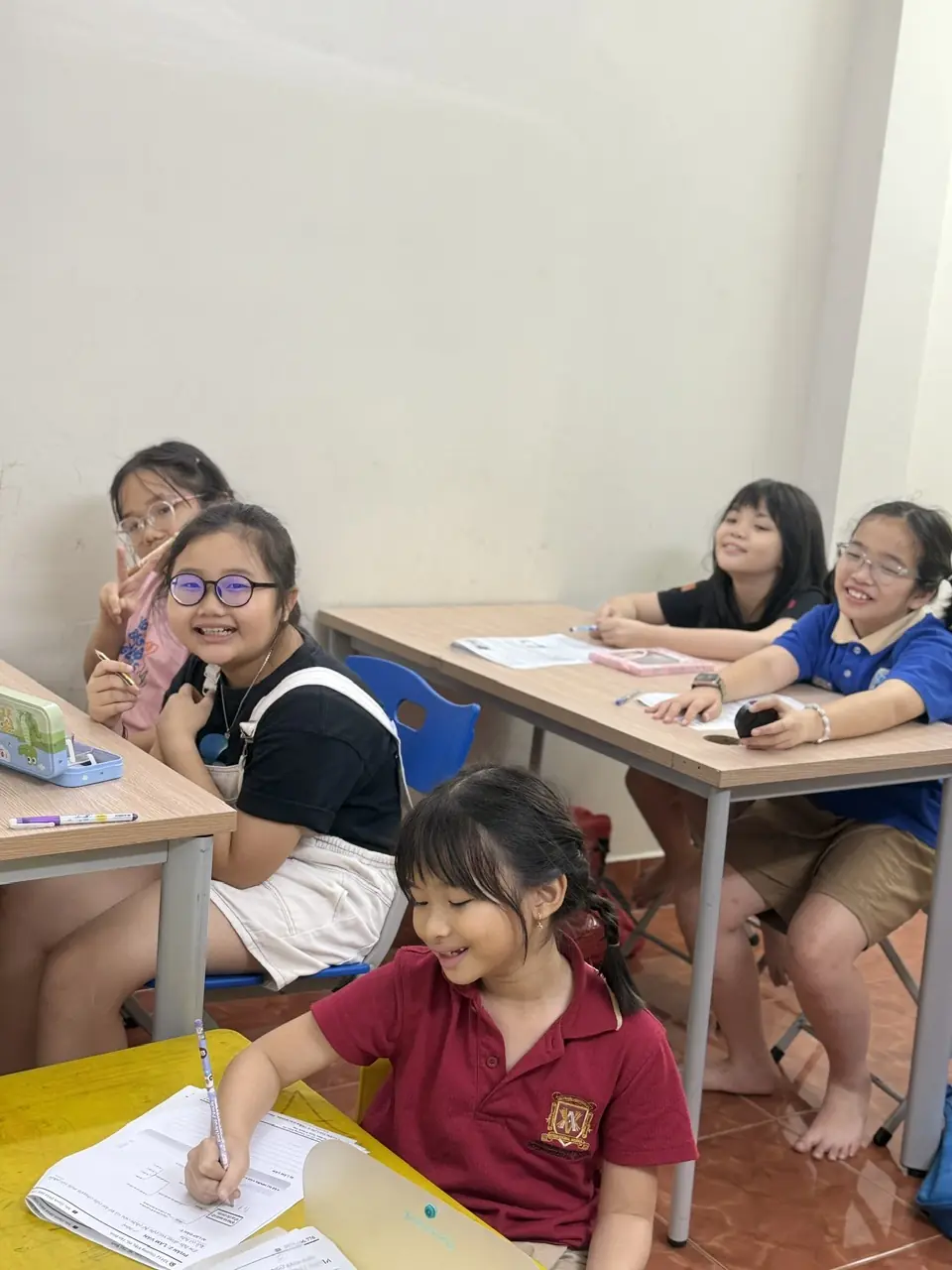 NGOẠI NGỮ BÁCH KHÔI