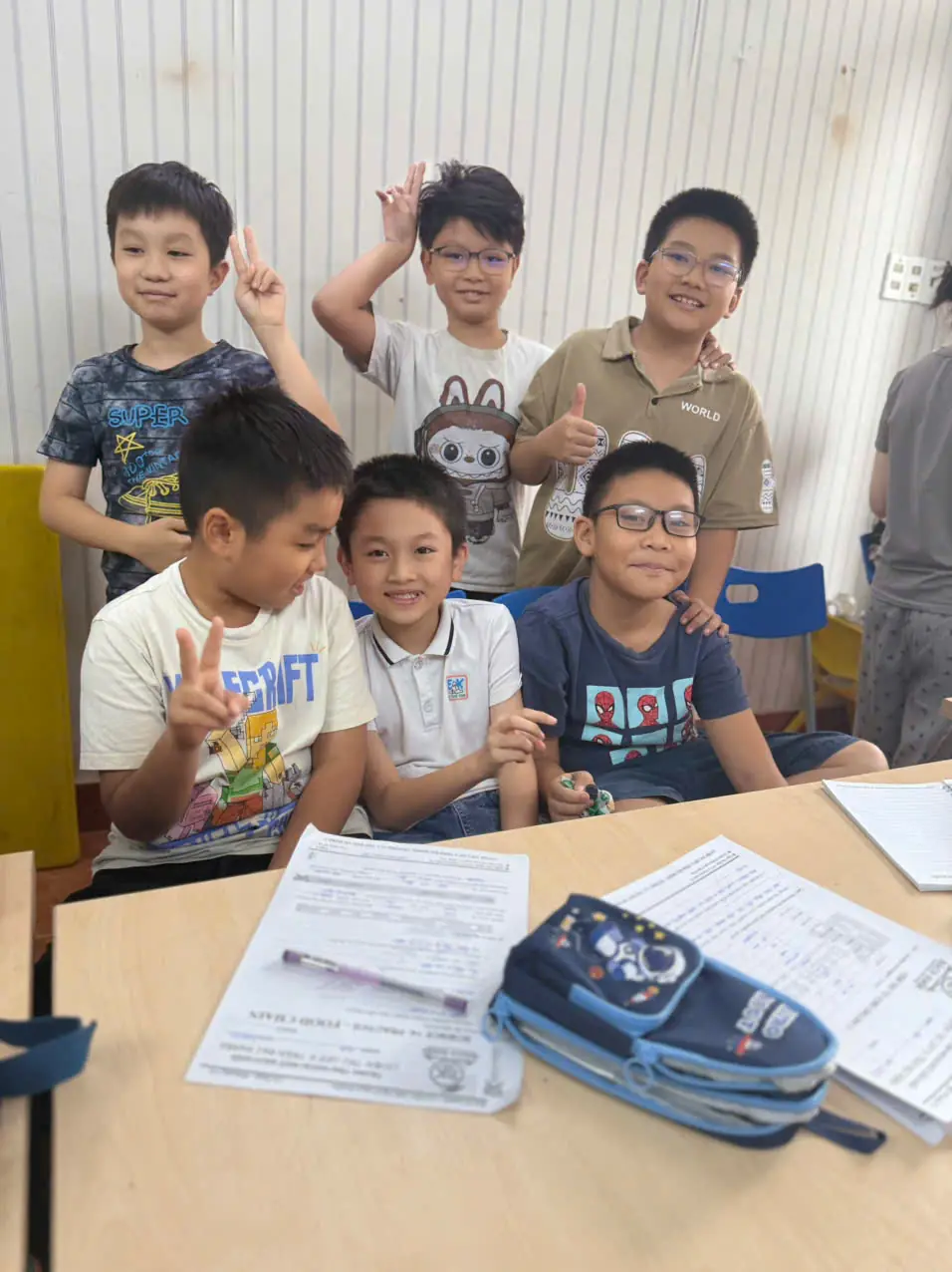 NGOẠI NGỮ BÁCH KHÔI